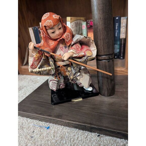 VTG Antique Japanese Kyugutsu Kabuki Samurai Sword Doll Figurine Traditional - Picture 1 of 5